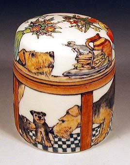 Airedale Shaker
